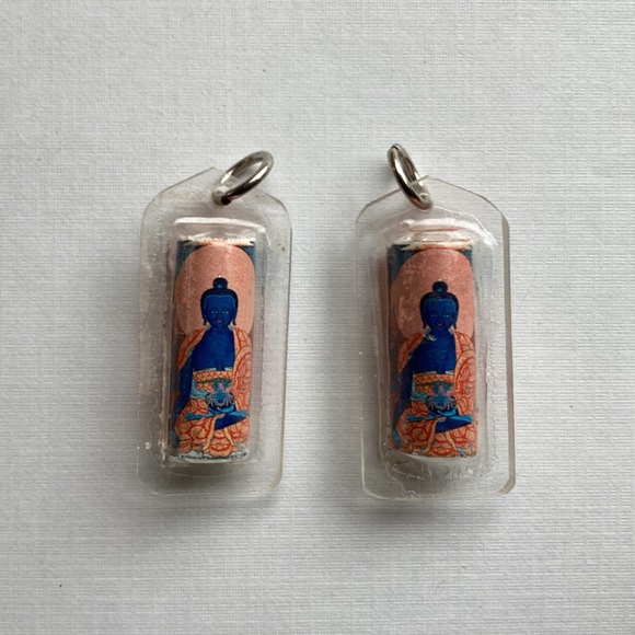 New Import Medicine Buddha Pendant w/ Blessed Mantra Spirituality Gifts Boho Art - Picture 1 of 2